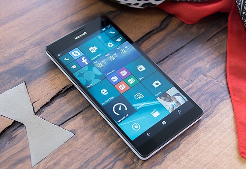 بررسی تخصصی مایکروسافت Lumia 950 XL در ایران