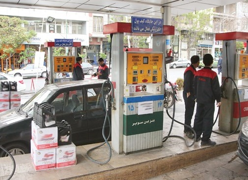 درآمد پمپ بنزین