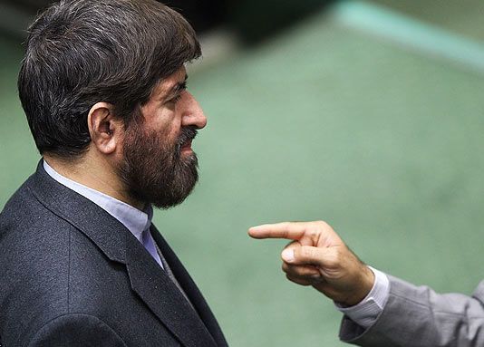 جزئیات شکایت نمایندگان مجلس: علی مطهری برکنار شود