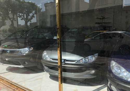 قیمت خودروهای داخلی در بازار تهران به پرواز درآمد + جدول