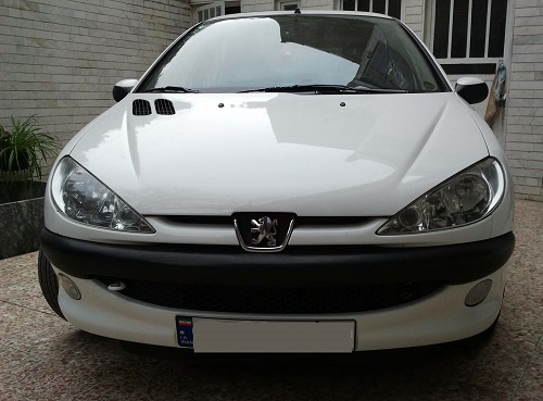 تجربه 93 هزار کیلومتر رانندگی با 206 صندوقدار V8