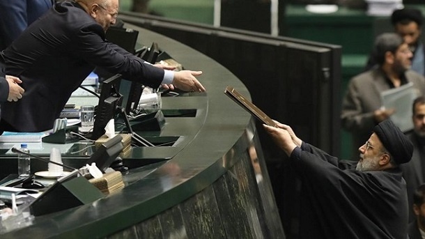 فاكتور كسری بودجه را چه كسی پرداخت میكند؟