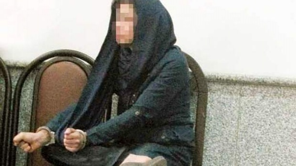 کلاهبرداری زن میوه فروش از مشتریان