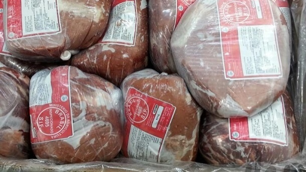 قیمت روز گوشت گوساله و گوشت مرغ منجمد 