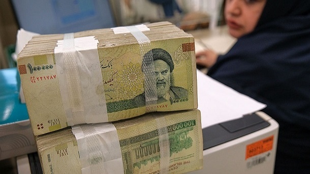 سرعت بسیار پایین سپرده‌گیری بانک‌ها