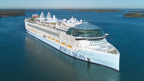 جزیره‌ای متحرک روی آب