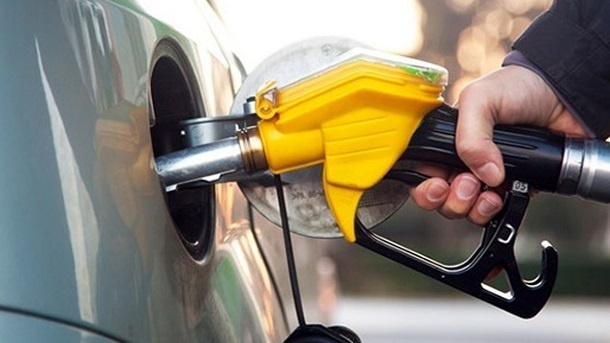 درخواست برای افزایش قیمت بنزین تا 26 هزار تومان