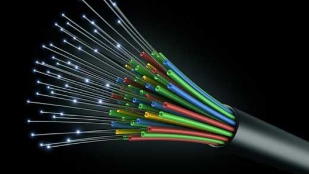 سرعت اینترنت با فیبر نوری چقدر است؟