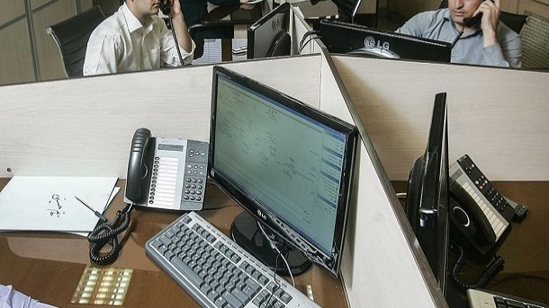 40 هزار نفر هم کارمند دولت، هم فعال بخش خصوصی