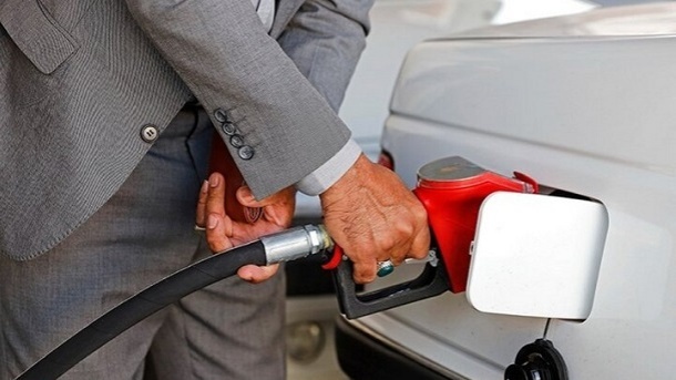 بنزین ایام نوروز تأمین است