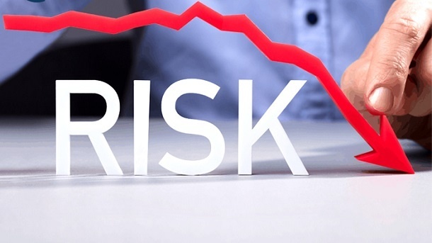 ريسك سرمايه‌گذاری با پيش‌بينی ناپذير شدن اقتصاد ايران