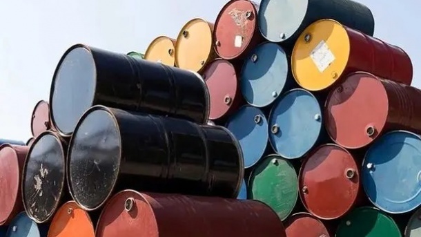 بهای نفت در بازارهای جهانی