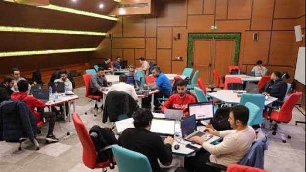 بورس را هک کنید، جایزه بگیرید!