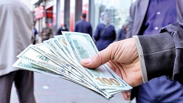 دلار از کانال 60 هزار تومان خارج شد