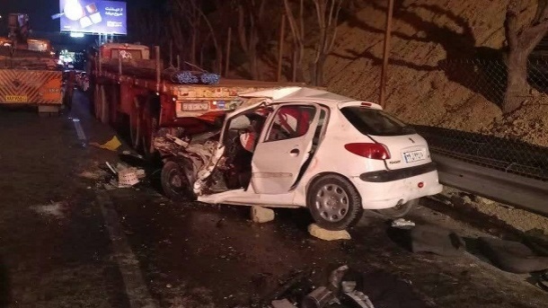2 کشتـه در برخورد پـژو 206 با تریلر