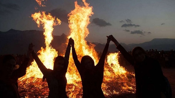 چهارشنبه سوری امسال با 15 کشته و 4735 مصدوم