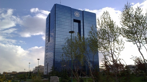 رييس بانك مركزی وعده تورم 20 درصدی را داد