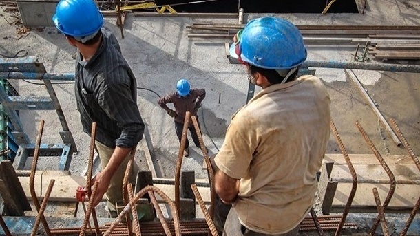 حقوق کارگران نسبت به تورم یکسال عقب‌ است