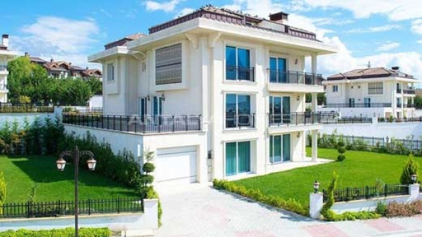 ایرانی ها چقدر ملک در ترکیه خریدند؟