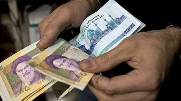 حقوق و دستمزد تورم ایجاد می کند؟