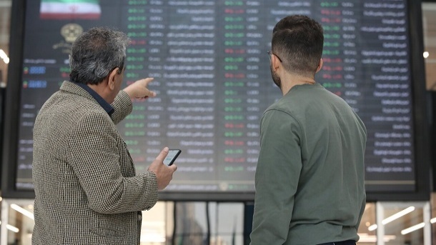 درجا زدن شاخص بورس