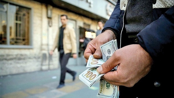 دلار تهران روی موج هیجانات