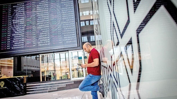 شاخص بورس تهران حدود 4 هزار واحد بالا آمد