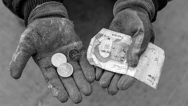 دست بسته دولت برای سیاست‌گذاری کاهش فقر