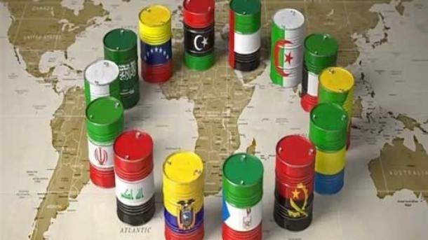 کاهش 100 هزار بشکه ای نفت اوپک 