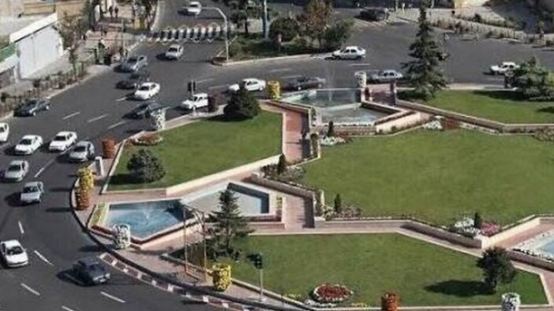 جزئیاتی از 3 طبقهشدن میدان ونک