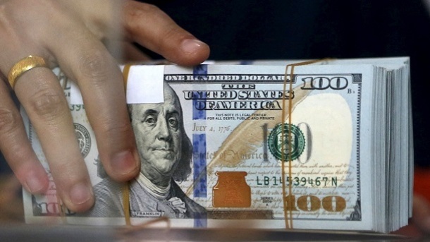 قیمت دلار یک پله بالا رفت