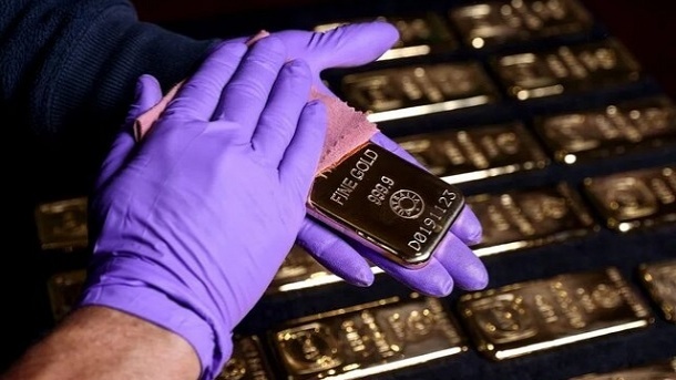 بهای طلا امروز دوشنبه در بازارهای جهانی