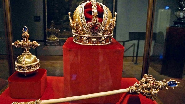 خزانه جواهرات ملی از هفته آینده بازگشایی میشود