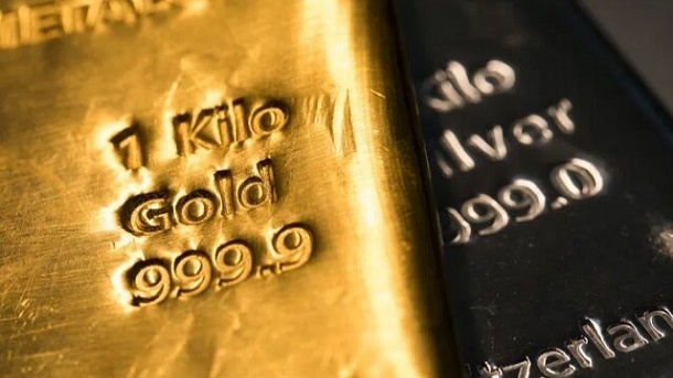 بهای طلا امروز پنج شنبه در بازارهای جهانی