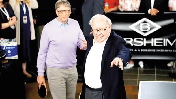 وارن بافت تمام ثروتش را به یک صندوق خیریه داد