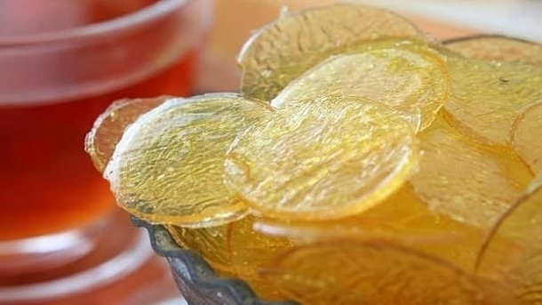 یک حبه قند بیشتر ضرر دارد یا یک عدد پولکی؟