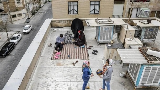 از پشت‌ بام خوابی تا ماشین‌ خوابی