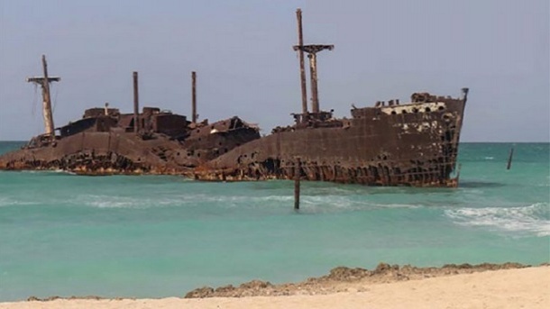 خداحافظی با تایتانیک خلیج فارس