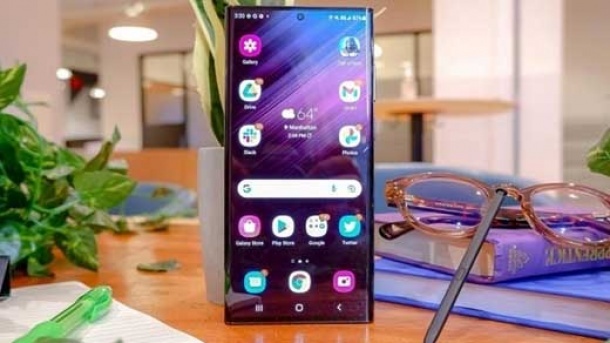 قیمت پرچمدار سامسونگ چند؟