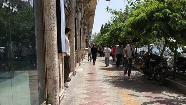 دلار در بازار خریدار ندارد