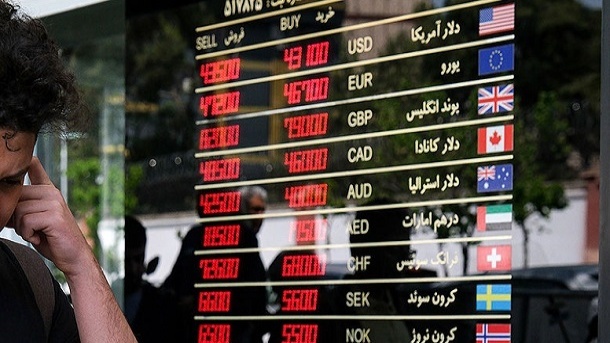 ریزش بیتکوین، تتر را از دلار جدا کرد