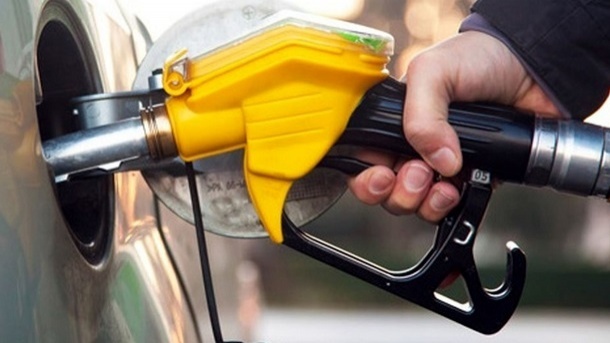 بنزین وارداتی لیتری 38 هزار تومان است