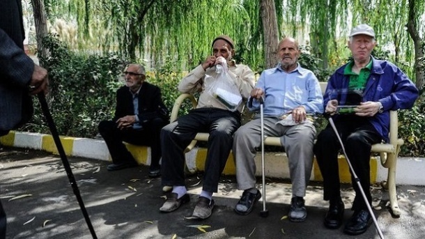 این گروه از بازنشستگان وام 30 میلیون تومانی می‌گیرند