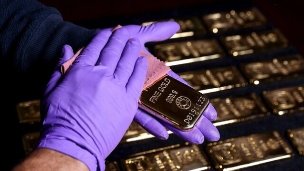 بهای طلا امروز پنج شنبه در بازارهای جهانی