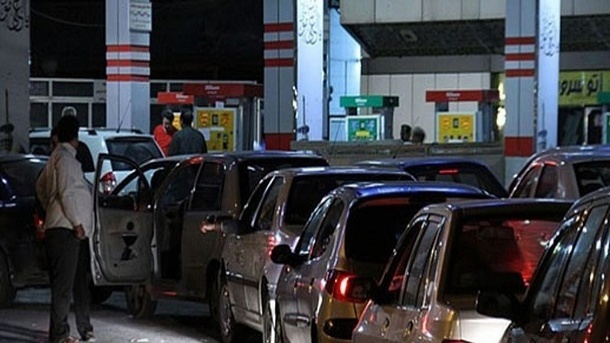 چرا در زمانهای خاص مردم به پمپ بنزین هجوم میبرند؟!