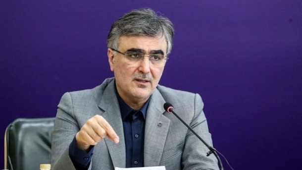 دفاع فرزین از مقاومت اقتصاد ایران در برابر ترامپ