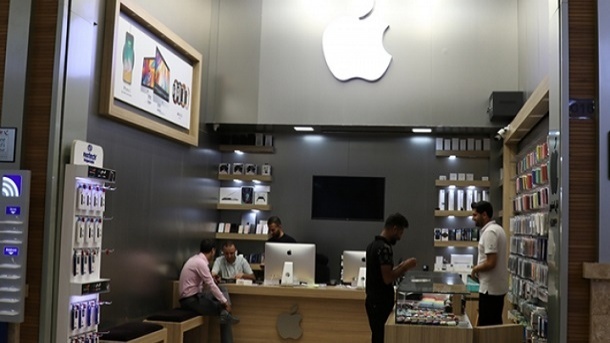 تب و تاب آیفون در بازار