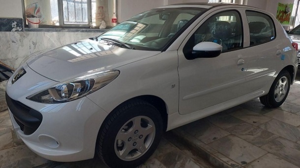 جدایی بازار خودرو از دلار