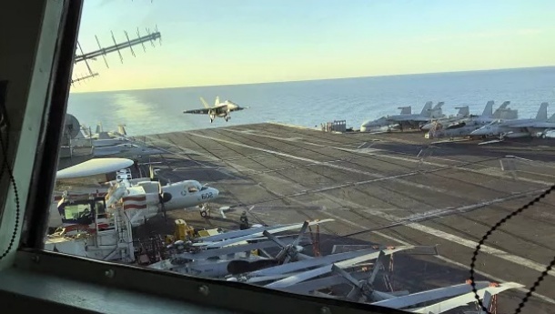 رزمناو آمریکایی چگونه جنگنده خودی را سرنگون کرد؟