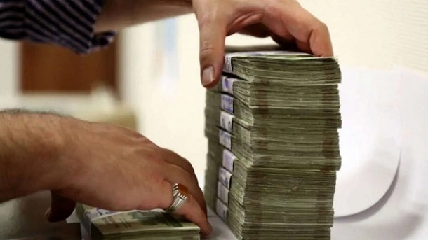 55 درصد از کل سپردههای بانکی کشور در استان تهران است